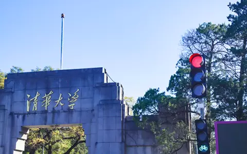 FAMA traffic smart light pole