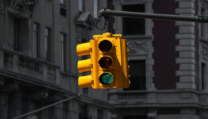 The different types of traffic lights that are currently being used.