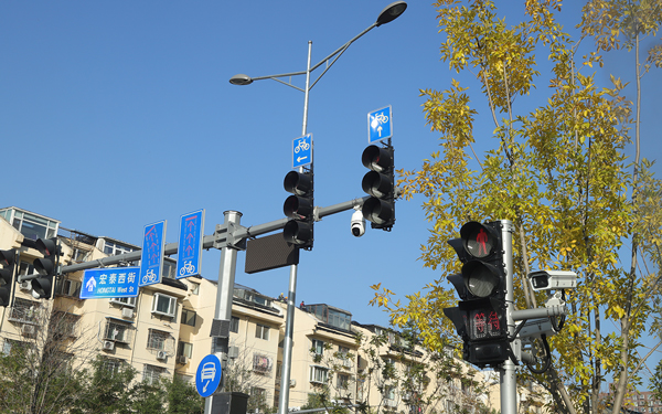 Waiting to be transferred and equipped with 300 lighting fixtures, Wangjing project, Hongtai West Street and Hongchang Road