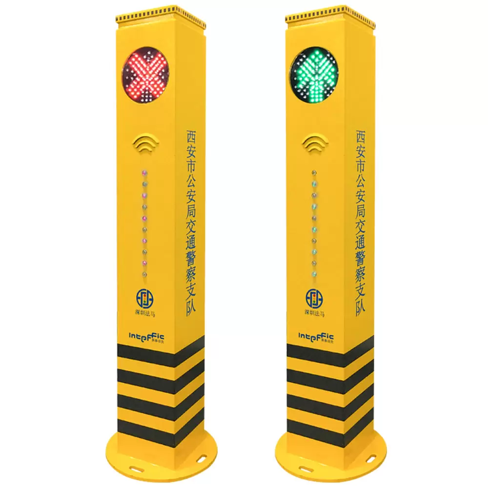 city street light pole