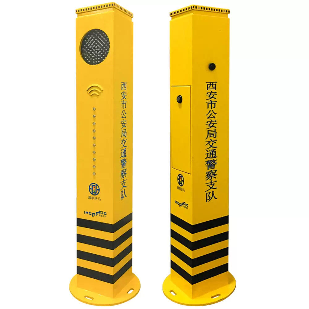 city street light pole