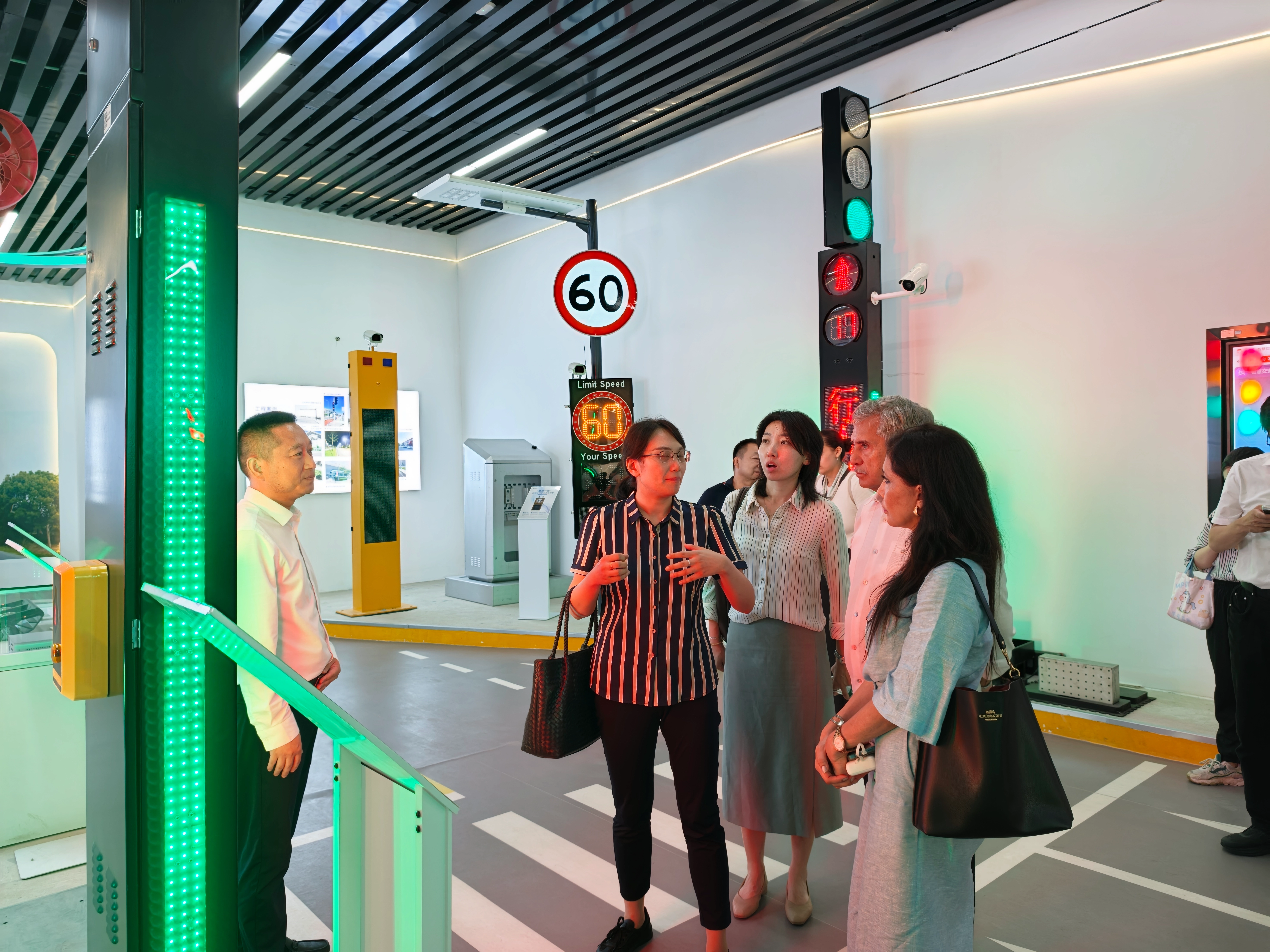 Delegation from Cuernavaca, Mexico Visits FAMA for On-site Inspection and Exchange
